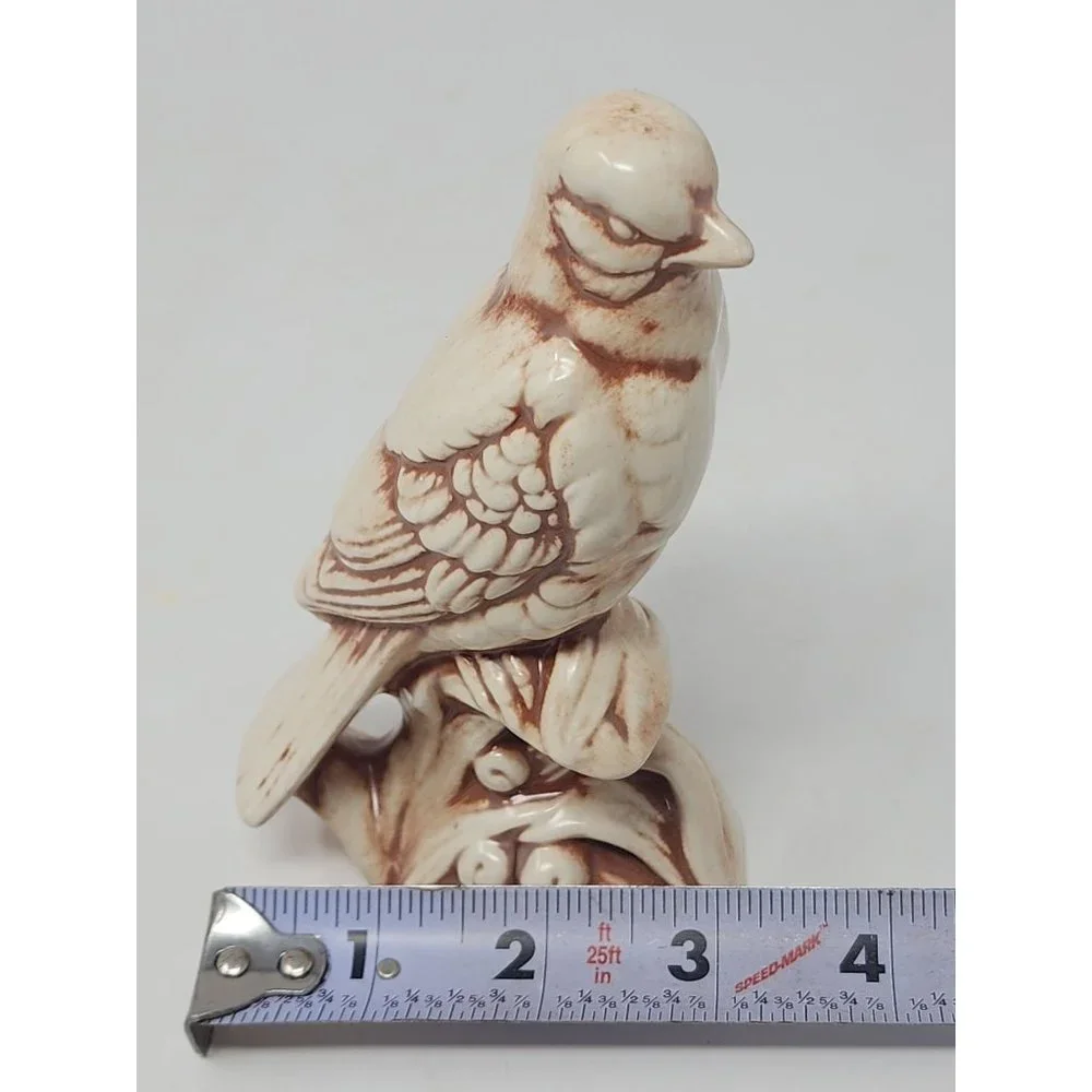 Red Barn Ceramics Brown And White Bird Figurine‎ Signed By Betty